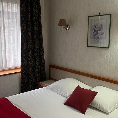 Hotel Val Saint Hilaire ジヴェ エクステリア 写真