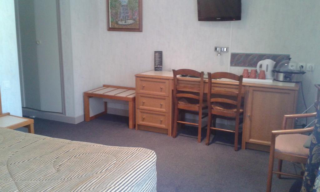 Hotel Val Saint Hilaire ジヴェ エクステリア 写真